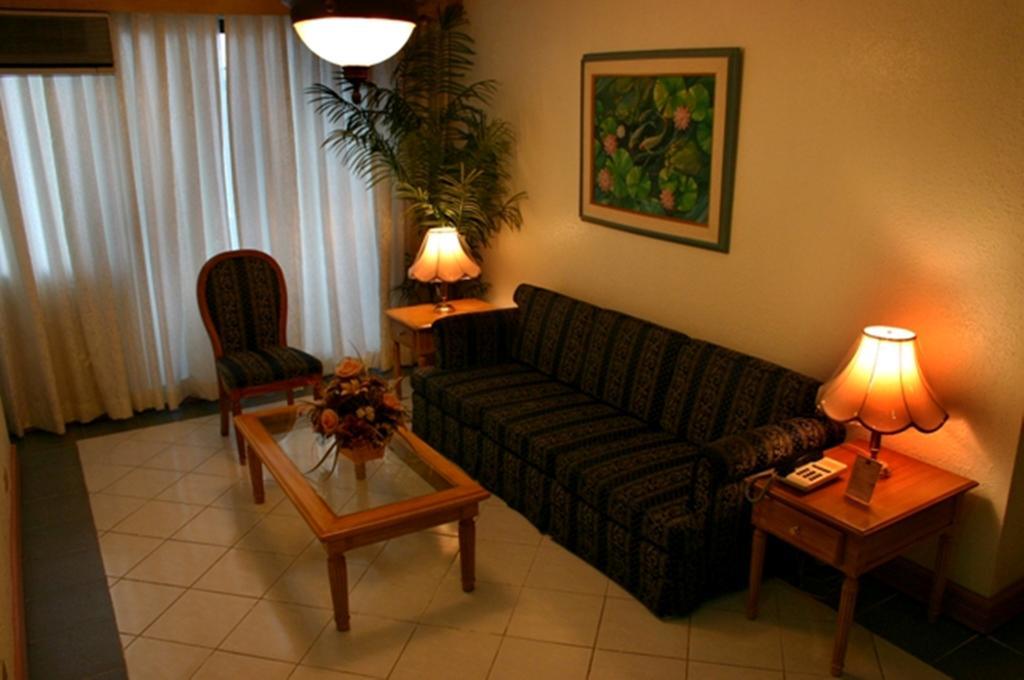 Mpt Suites Makati City Habitación foto