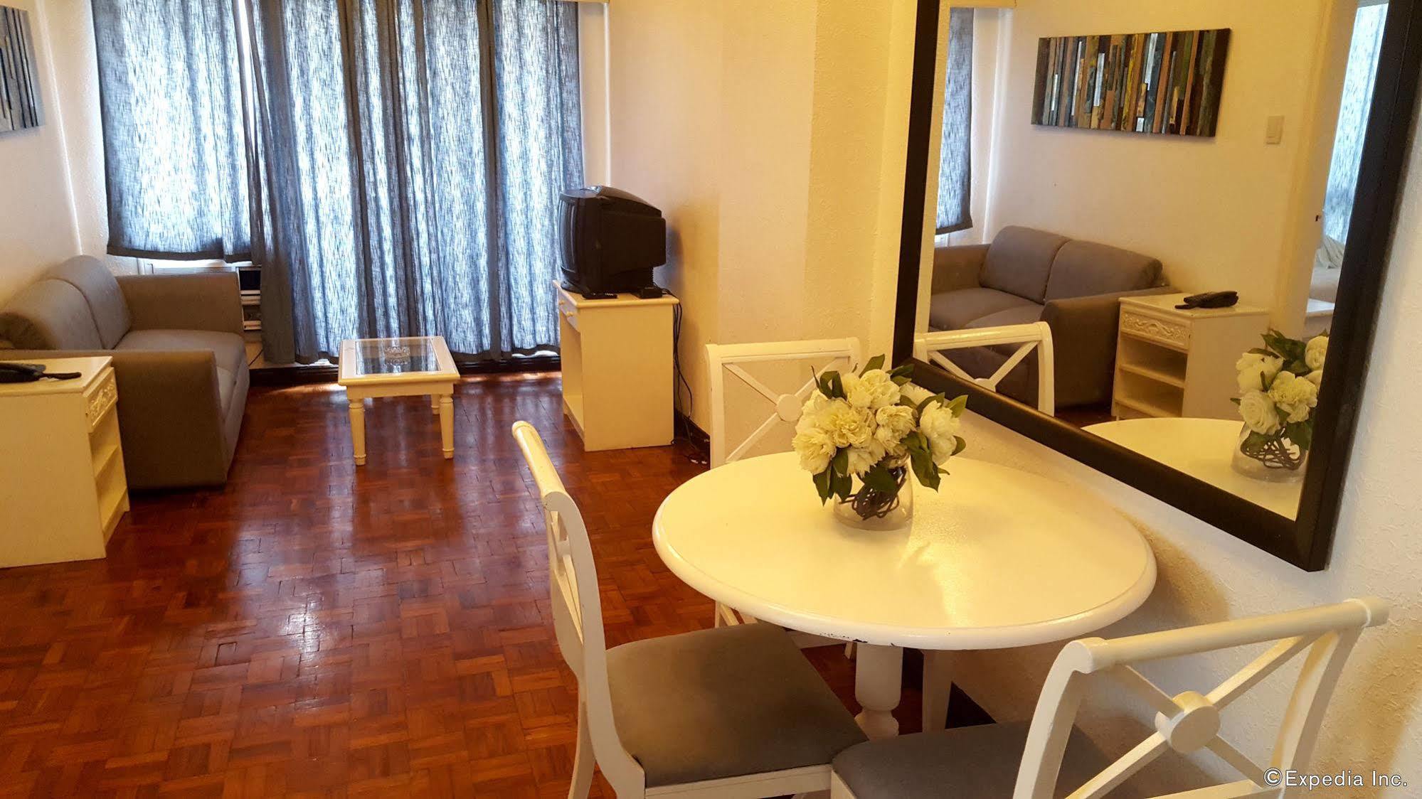 Mpt Suites Makati City Exterior foto
